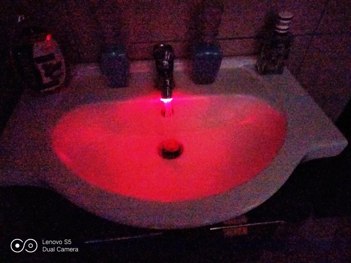 -= Studio Love =- Xylophaghou Zewnętrze zdjęcie